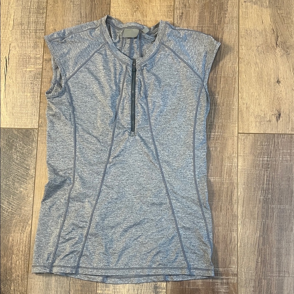 Athleta 1/4 Zip Sleeveless Top Women’s Grey w/Back Zipper Pocket